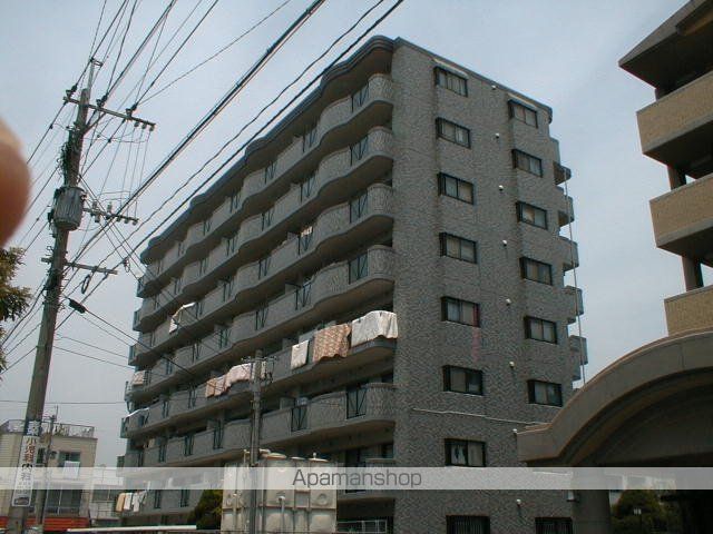 福岡市博多区板付のマンションの外観1