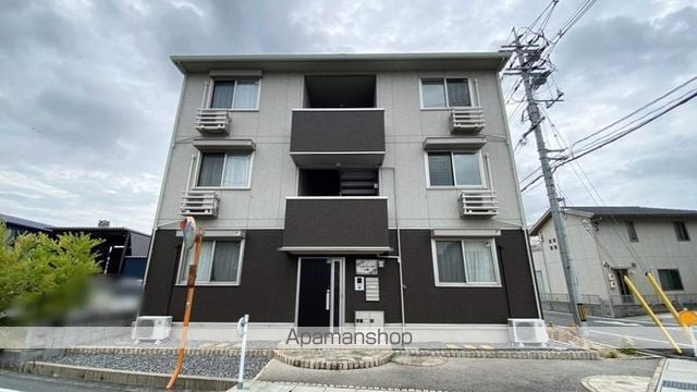 ジャンティーユII A棟の外観写真
