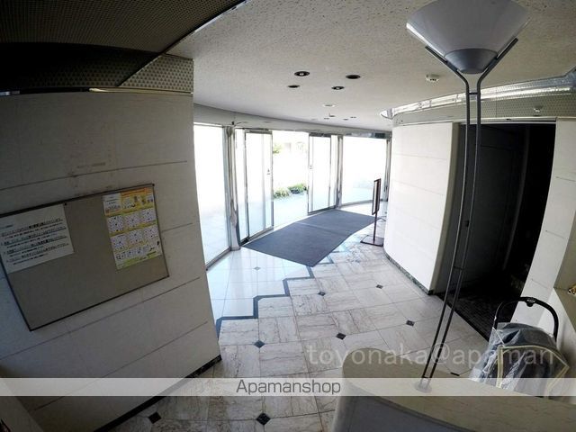 フェルティ豊中の玄関写真
