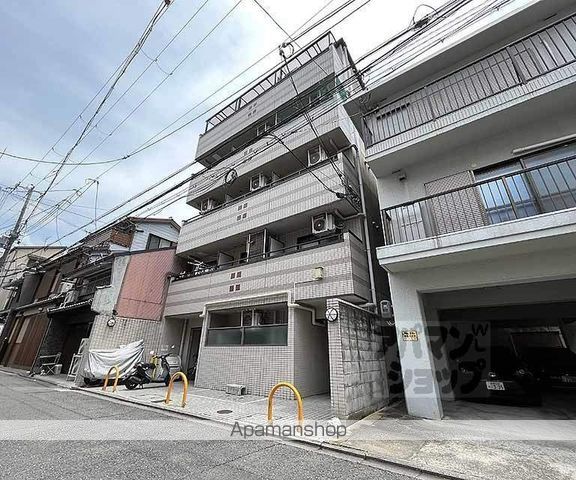プレジール四条の外観写真