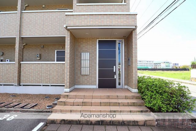 リビングタウン東金沢 Bの玄関写真