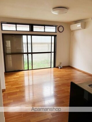 長房町戸建[4SLDK/111.95m2]のリビング・居間