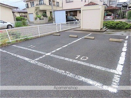 レオパレスエクセレントＳＨＯＵ[1K/26.08m2]の駐車場1