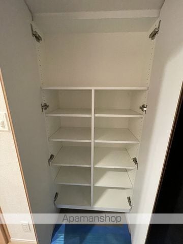 スプランディッド本町グランの内装写真
