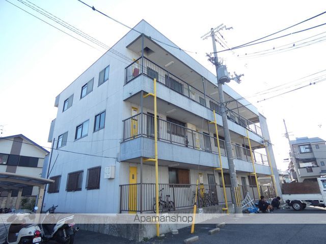 草愛マンションの外観写真
