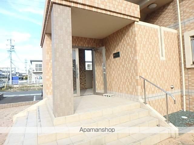 CHARMANTの玄関写真