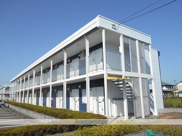 レオパレスすいれんの外観写真
