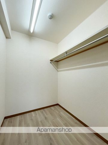 オークス皇山道の内装写真