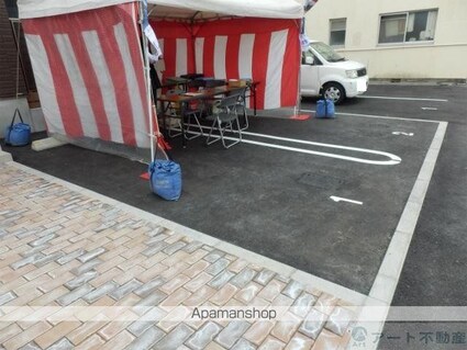 サン・レガーロ[1LDK/47.6m2]の駐車場