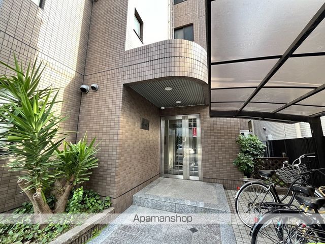ピコットIの玄関写真