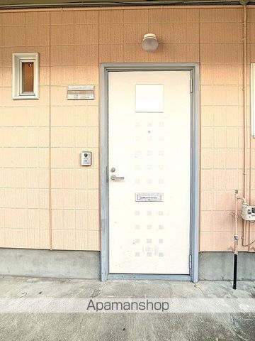シャルマンフクハラFの玄関写真