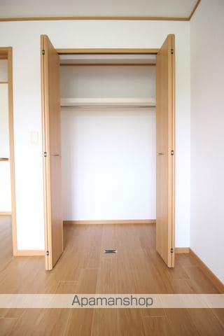 コントラーダAの内装写真