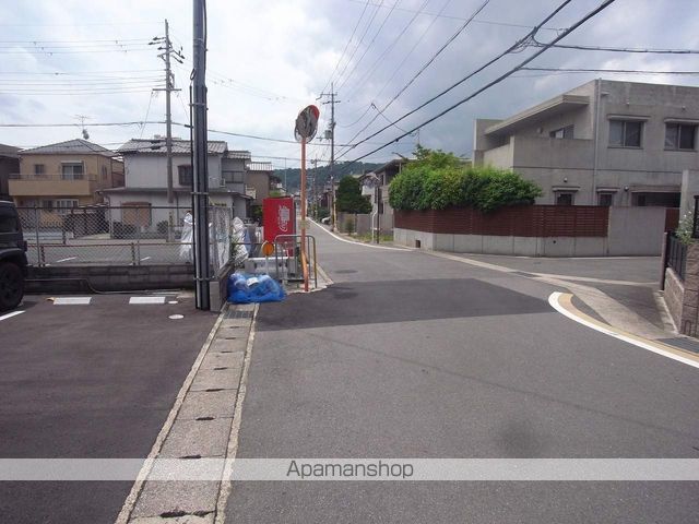 エンフォルドの周辺写真