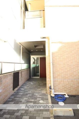 アーバン富田町の玄関写真