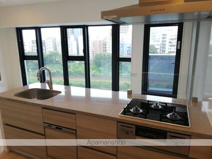 ザ・パークハビオ市ヶ谷イースト[1SLDK/58.94m2]のキッチン