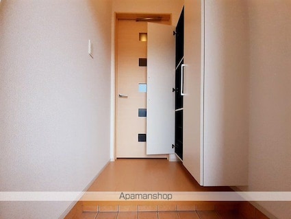 コーポ　里山[1LDK/50.09m2]の玄関