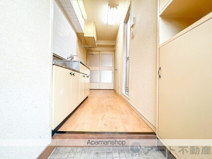 Ｒ４マンション[1K/22.52m2]の玄関