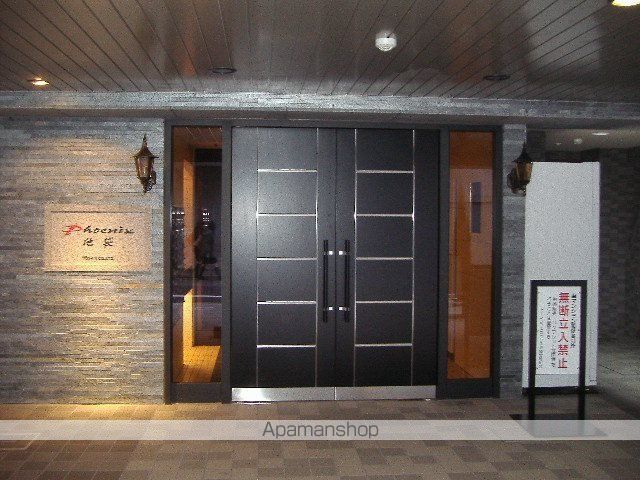 フェニックス池袋の玄関写真