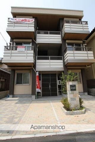 シャーメゾン純心電停前