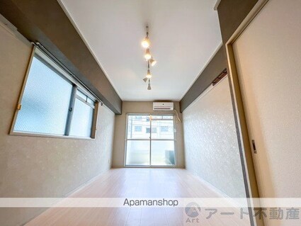 日正山越ハイツ１[1R/29.7m2]の内装1