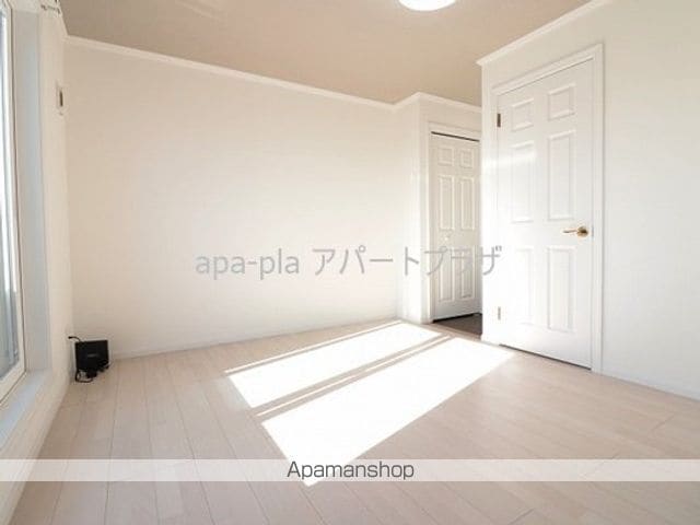 HOLOMUAの内装写真