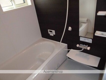 ラフィーネ双葉　Ａ棟[2LDK/65.33m2]のバス