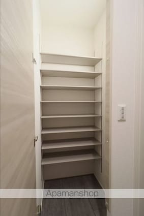 トリシア田中[2LDK/63.53m2]の玄関