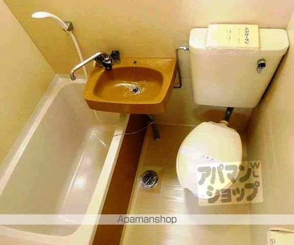 紫野上柏野町マンションの内装写真