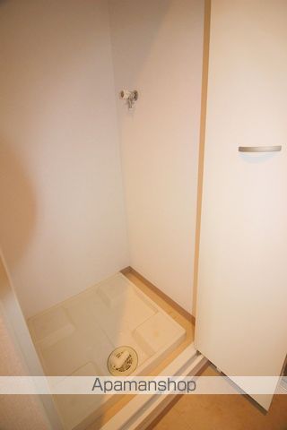 フロンティアタワー九条IIIの内装写真