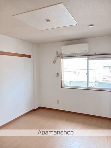 フラワーニュータウンの内装写真