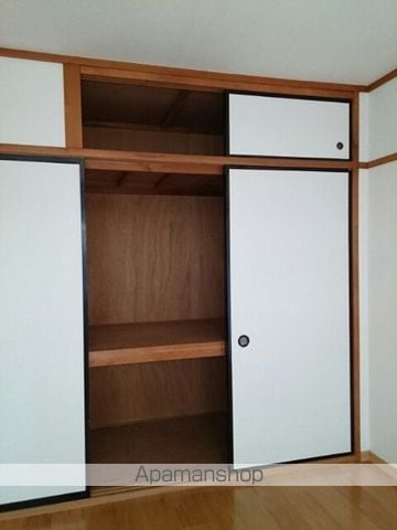 メゾンCELINEの内装写真