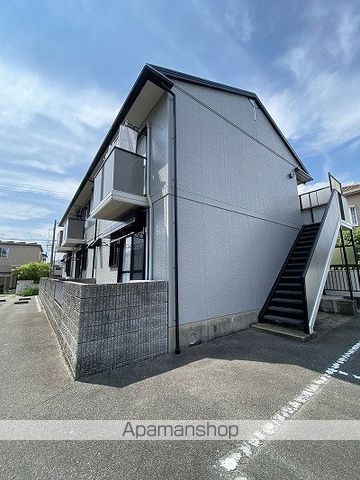 ラルジュ八代の外観写真