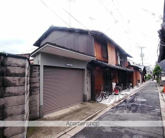 壬生賀陽御所町長屋の玄関写真