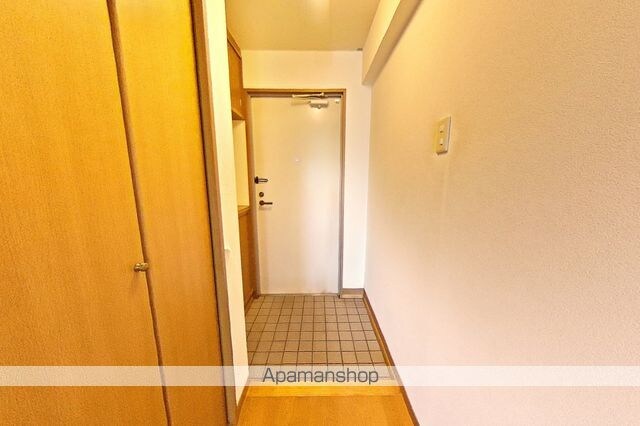 メゾンふだば[1LDK/47.96m2]の玄関