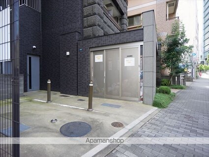 プレサンス久屋大通セントラルパーク[1K/24.7m2]の駐車場