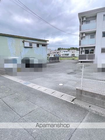 ネフェルティティのその他写真