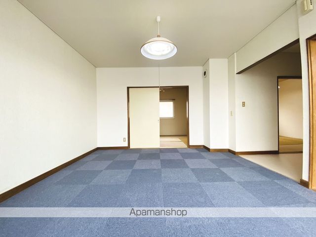 コーポサンシ2号棟の内装写真