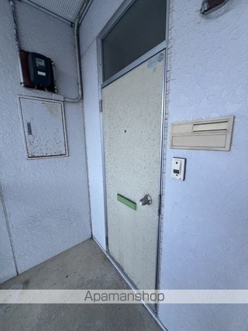 レジデンスオルメの玄関写真