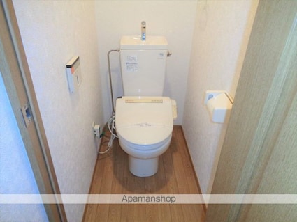 プレシャスクローバー[1R/37.3m2]のトイレ