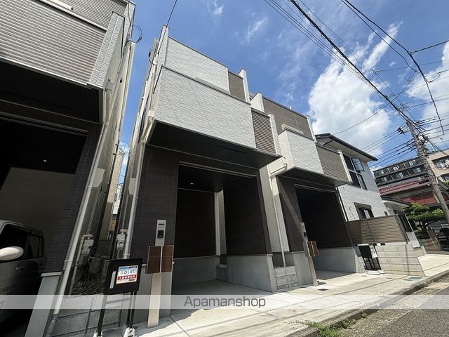 横浜線 大口駅 徒歩10分 3階建 築4年の外観写真