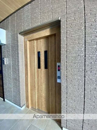和歌山県和歌山市西紺屋町１丁目[1LDK/47.73m2]の共用部1