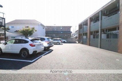 レイナニ[1K/30.03m2]の駐車場