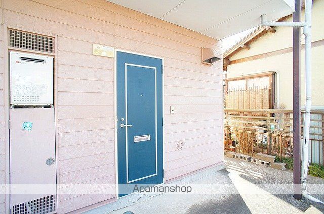 エルディム東の玄関写真
