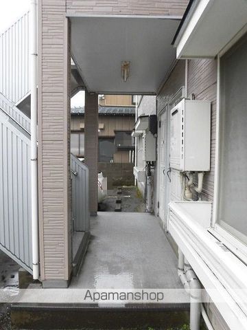 ホームズスペリアの玄関写真