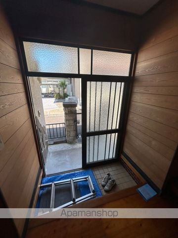 佐土原駅近く貸家の内装写真
