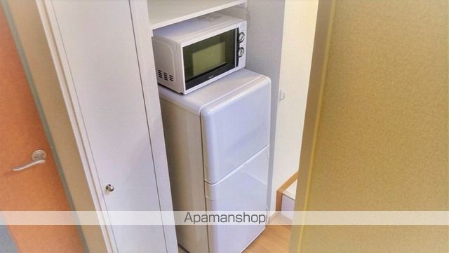 レオパレスたかのの内装写真