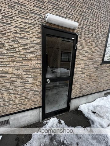 ウェンディクレセントIIの玄関写真