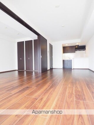 パークフラッツ市谷台町坂[2LDK/56.38m2]のリビング・居間2