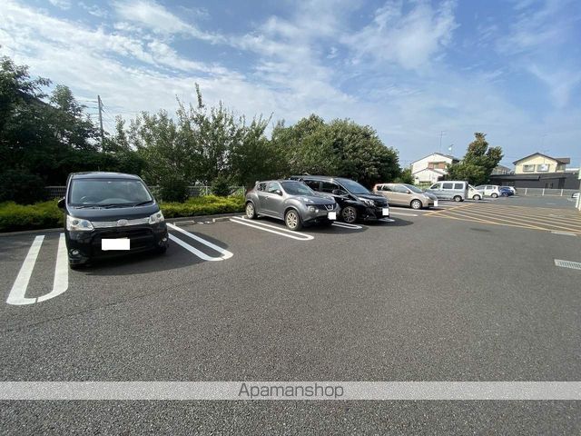 【成田市三里塚のマンションの写真】