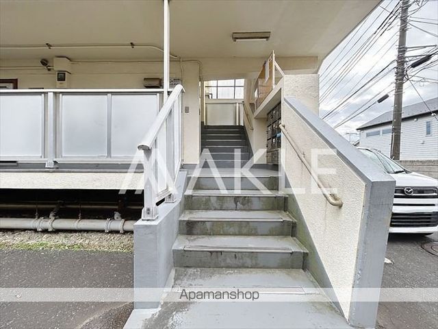 ビレッジハウス公郷1号棟の玄関写真